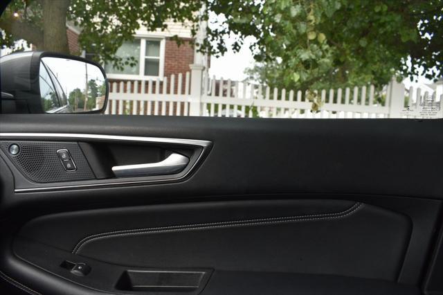 used 2022 Ford Edge car, priced at $16,988