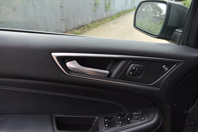 used 2022 Ford Edge car, priced at $16,988