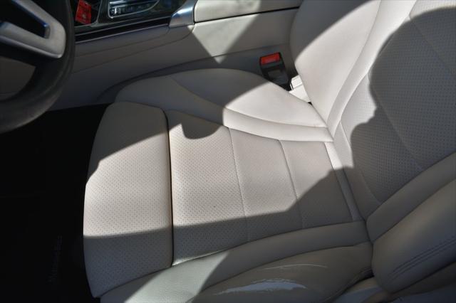 used 2022 Mercedes-Benz GLC 300 car, priced at $21,188