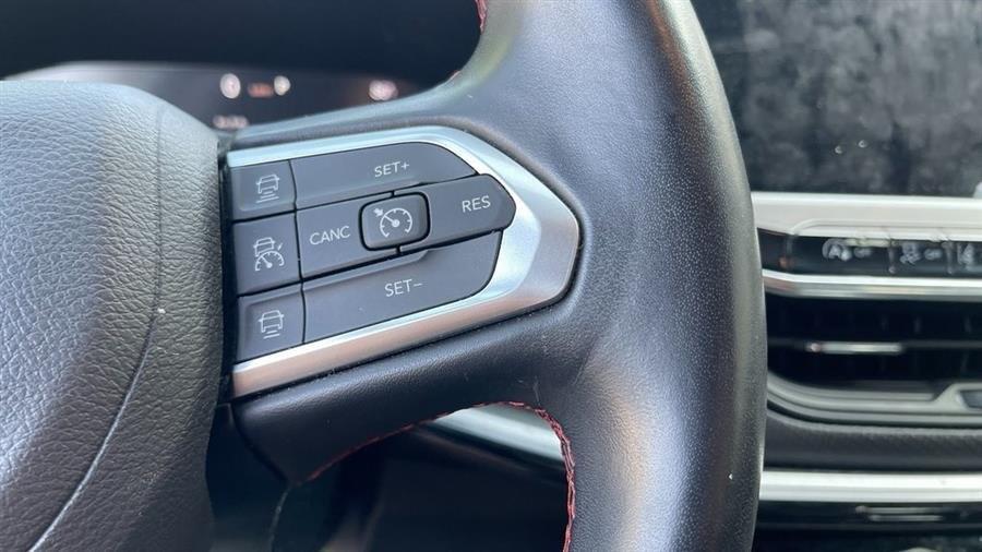 used 2022 Jeep Compass car, priced at $20,184