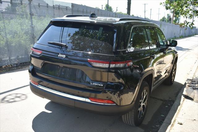 used 2024 Jeep Grand Cherokee car, priced at $25,988