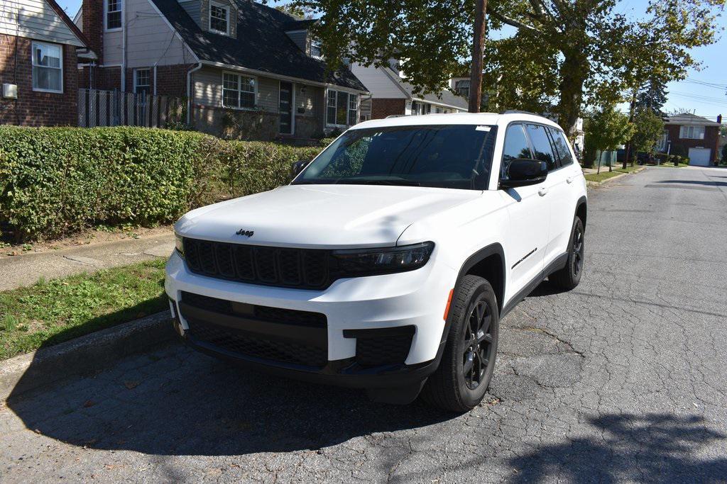 used 2024 Jeep Grand Cherokee L car, priced at $37,988