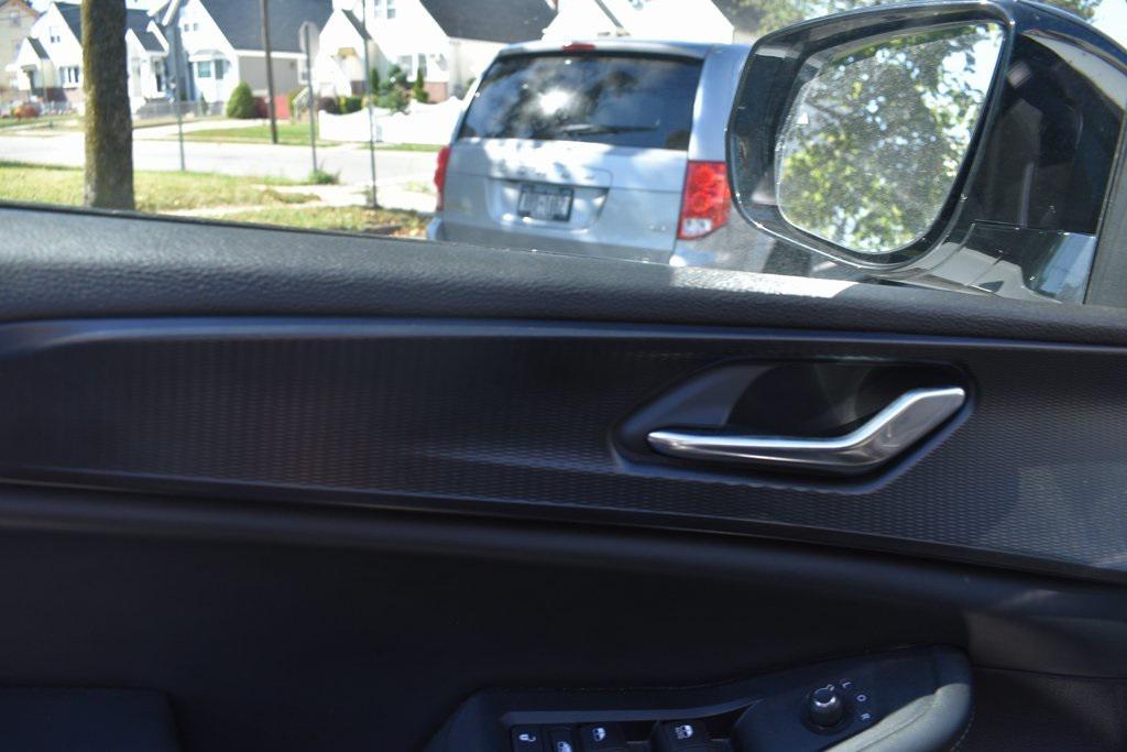 used 2024 Jeep Grand Cherokee L car, priced at $37,988