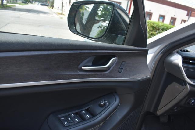 used 2023 Jeep Grand Cherokee L car, priced at $25,988