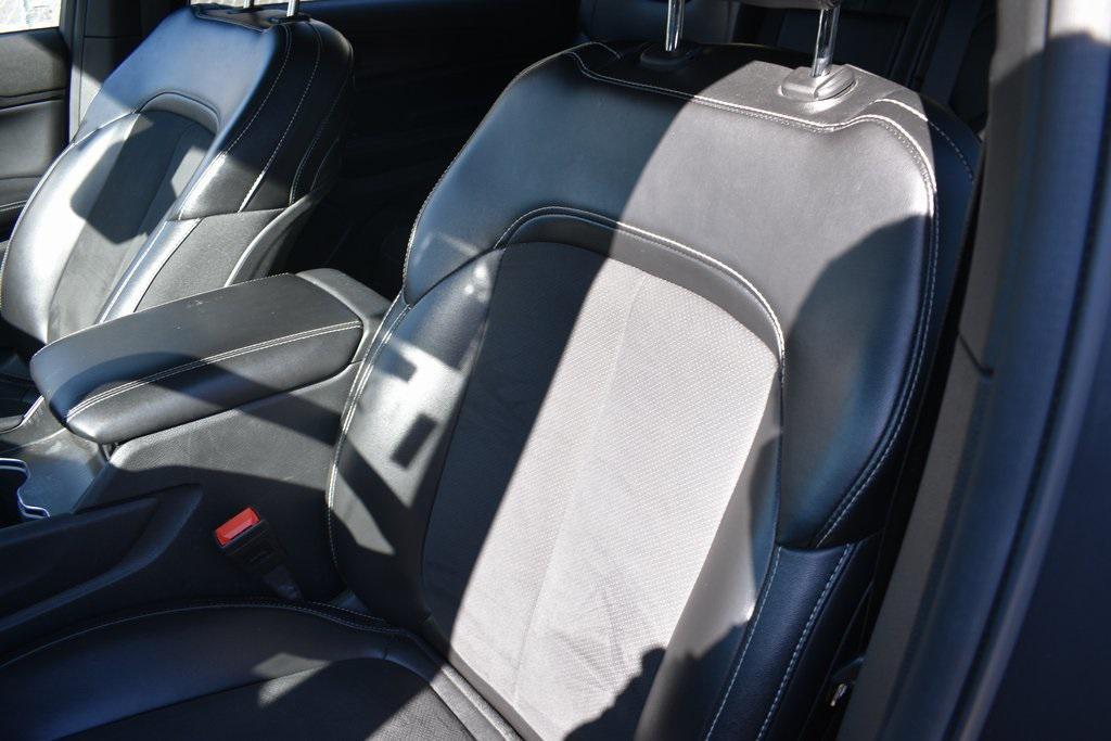 used 2024 Jeep Grand Cherokee L car, priced at $21,988
