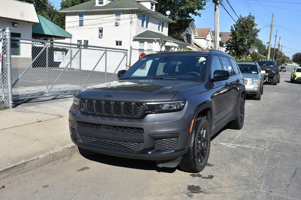 used 2024 Jeep Grand Cherokee L car, priced at $21,988