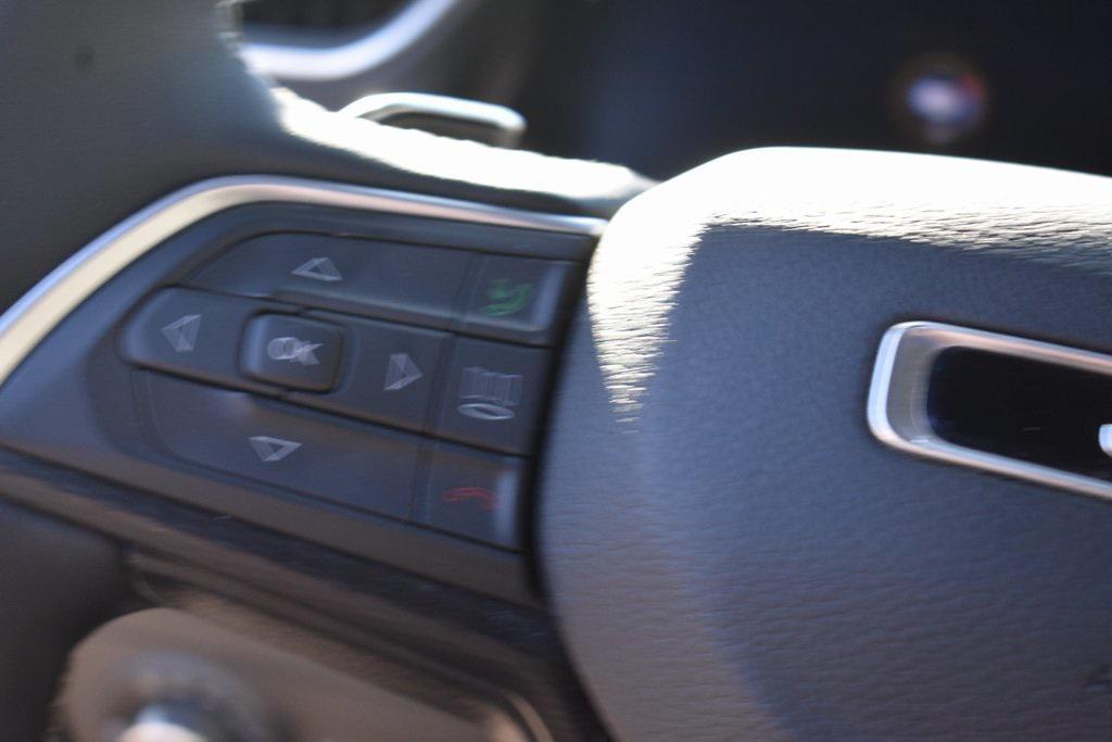 used 2024 Jeep Grand Cherokee L car, priced at $21,988