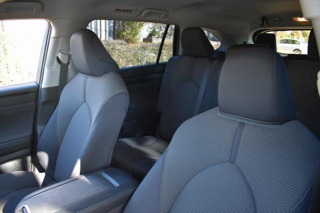 used 2023 Toyota Highlander car, priced at $43,488