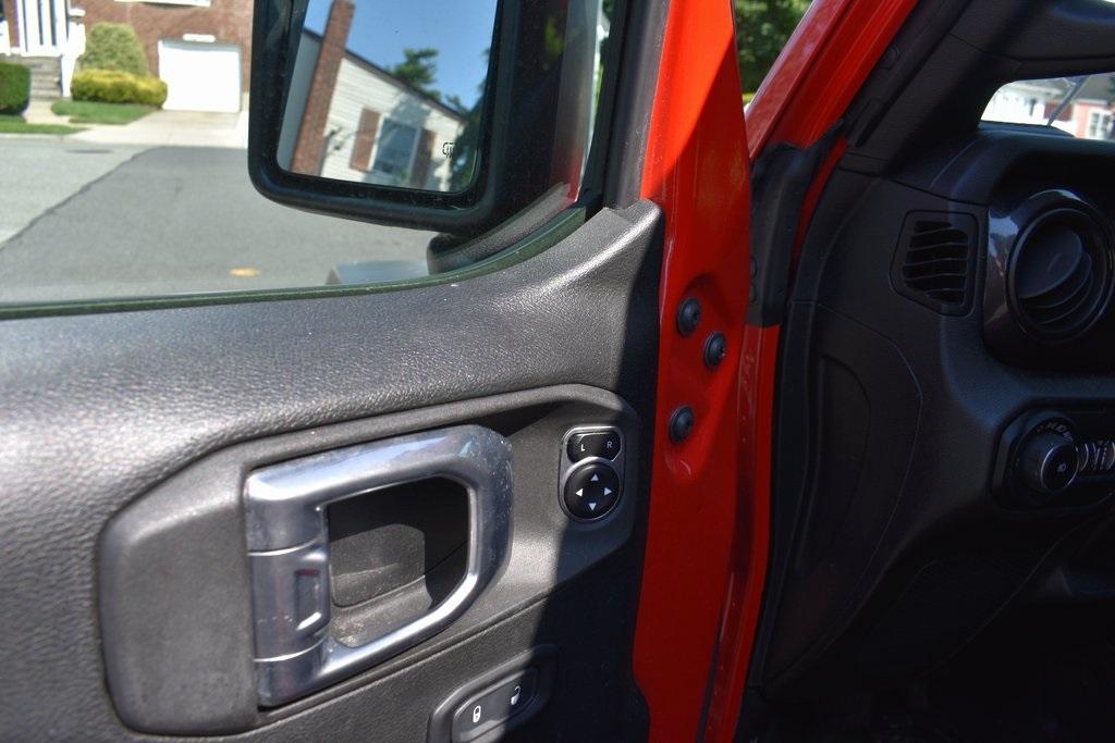 used 2021 Jeep Wrangler Unlimited car, priced at $25,088