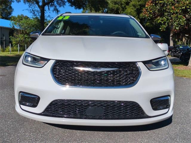 used 2023 Chrysler Pacifica car, priced at $32,004