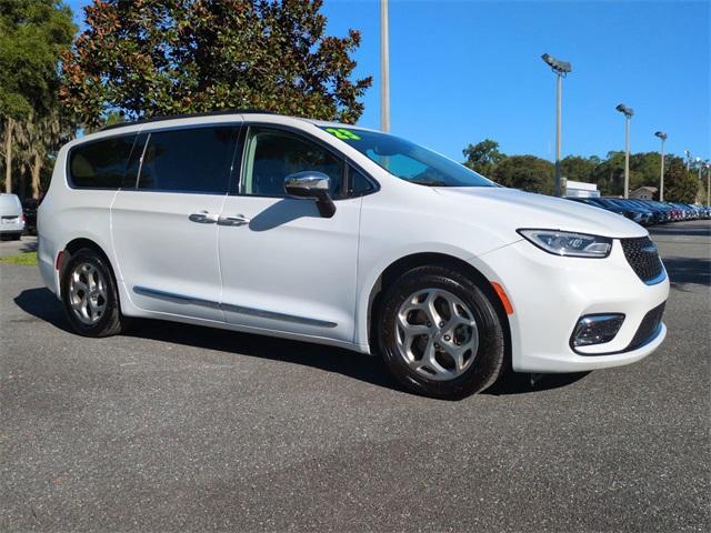 used 2023 Chrysler Pacifica car, priced at $32,004