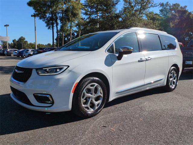 used 2023 Chrysler Pacifica car, priced at $32,004