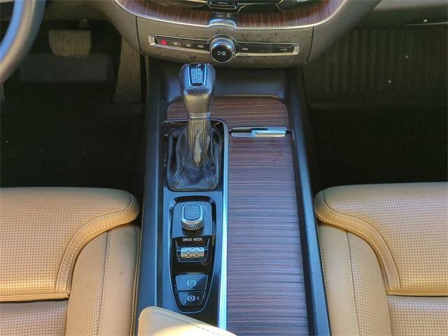 used 2021 Volvo XC60 car, priced at $29,028