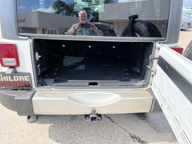 used 2015 Jeep Wrangler Unlimited car, priced at $15,999