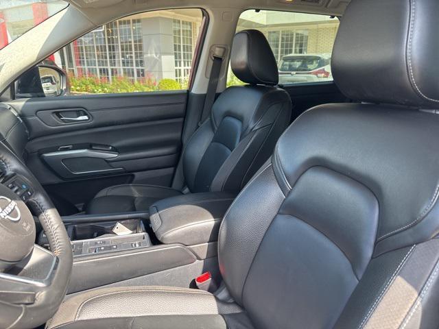 used 2023 Nissan Pathfinder car, priced at $27,989