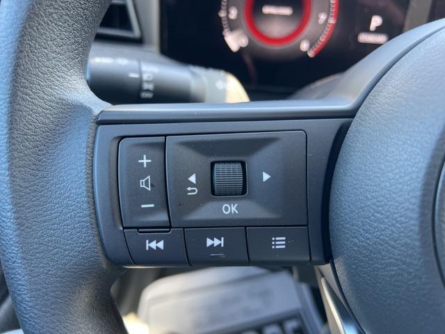 new 2025 Nissan Kicks car, priced at $25,231