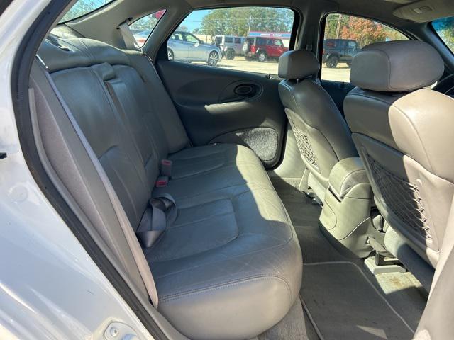 used 1997 Ford Taurus car, priced at $2,750