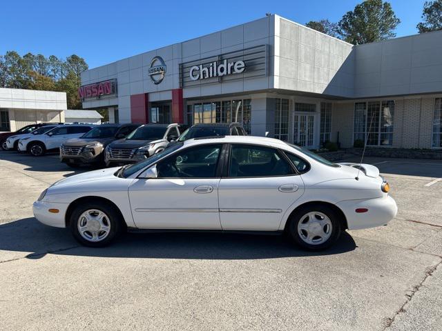 used 1997 Ford Taurus car, priced at $2,750