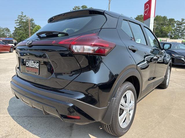 new 2025 Nissan Kicks car, priced at $22,934