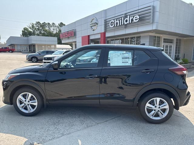 new 2025 Nissan Kicks car, priced at $23,850
