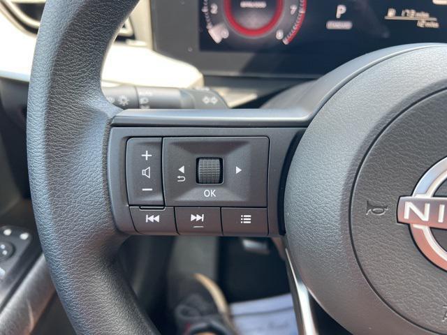 new 2025 Nissan Kicks car, priced at $24,507
