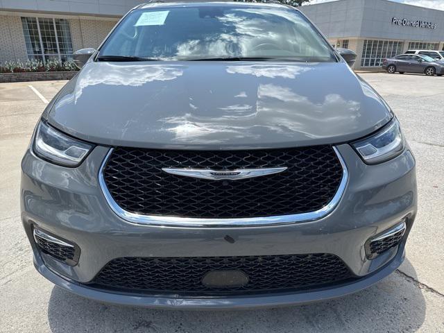 used 2022 Chrysler Pacifica car, priced at $18,532