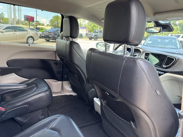 used 2022 Chrysler Pacifica car, priced at $18,532