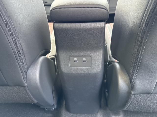 new 2025 Nissan Kicks car, priced at $28,278