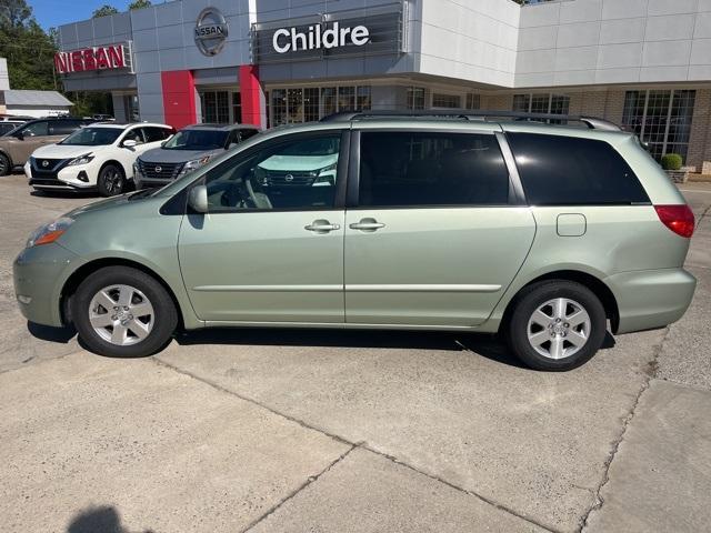 used 2009 Toyota Sienna car, priced at $12,280