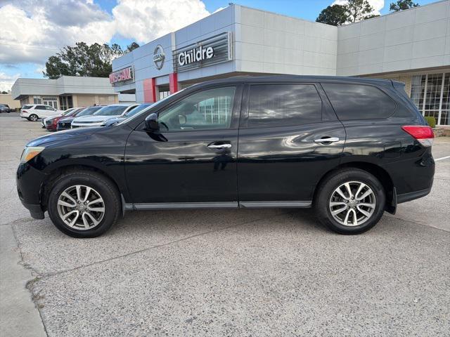 used 2013 Nissan Pathfinder car, priced at $3,900