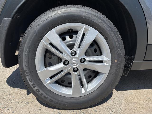 new 2025 Nissan Kicks car, priced at $22,599