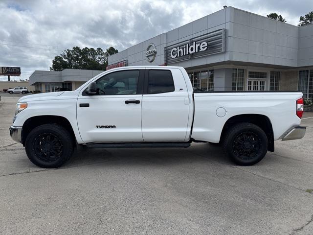 used 2015 Toyota Tundra car, priced at $25,300