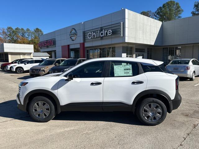 new 2025 Nissan Kicks car, priced at $23,725