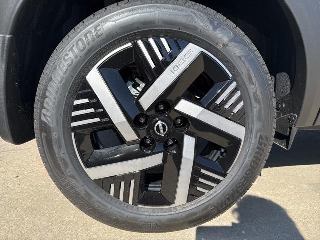 new 2025 Nissan Kicks car, priced at $25,054