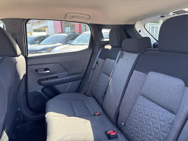 new 2025 Nissan Kicks car, priced at $25,054