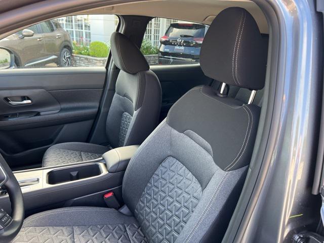 new 2025 Nissan Kicks car, priced at $24,729