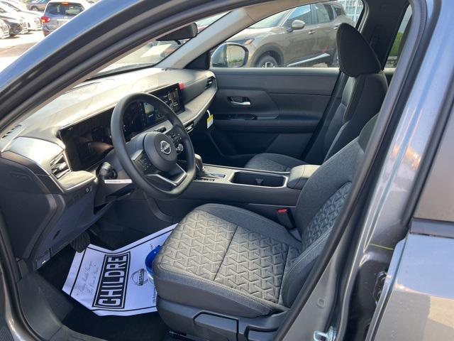 new 2025 Nissan Kicks car, priced at $24,729