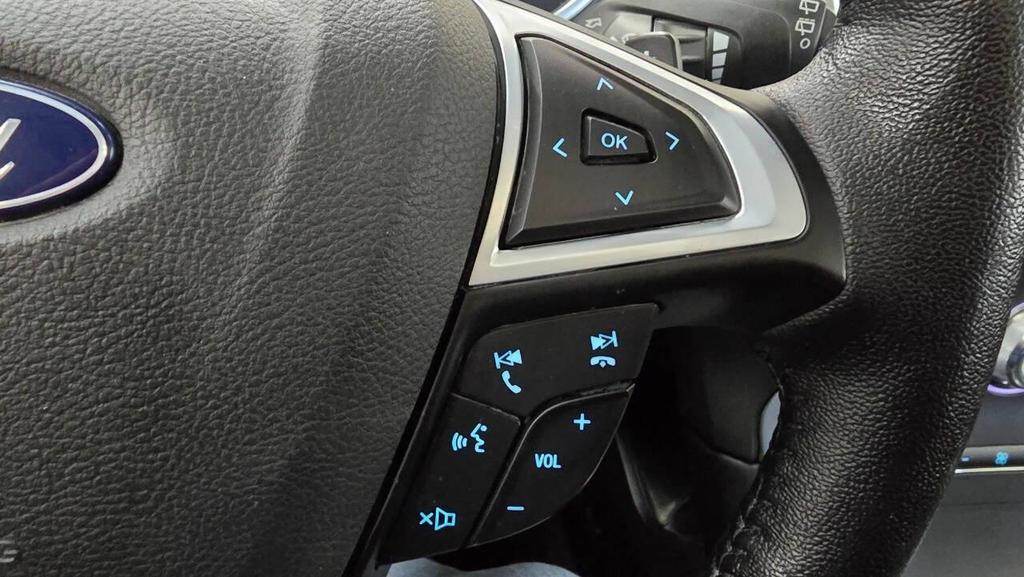 used 2018 Ford Edge car, priced at $13,900