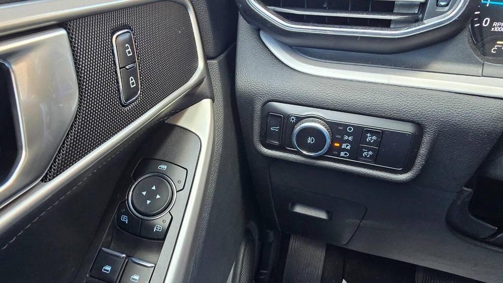 used 2023 Ford Explorer car, priced at $35,200
