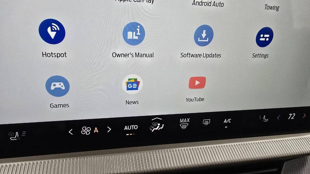new 2025 Ford Explorer car, priced at $50,280