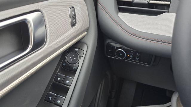 new 2025 Ford Explorer car, priced at $48,264