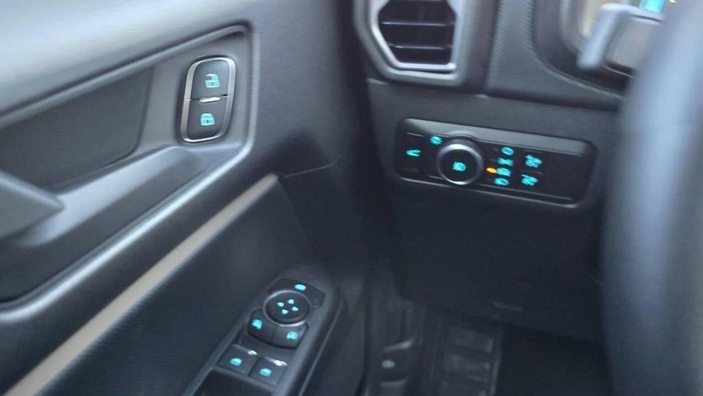 new 2025 Ford Bronco Sport car, priced at $32,355