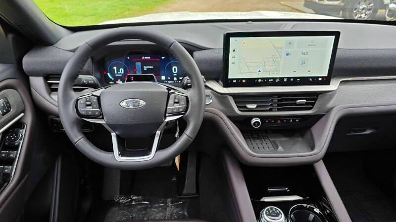 new 2025 Ford Explorer car, priced at $61,105