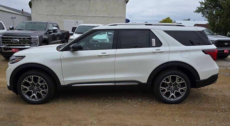 new 2025 Ford Explorer car, priced at $61,105