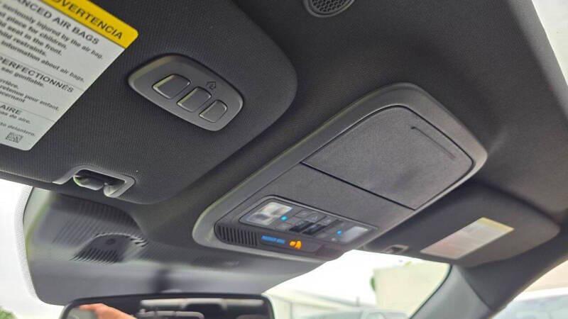 new 2025 Ford Explorer car, priced at $61,105