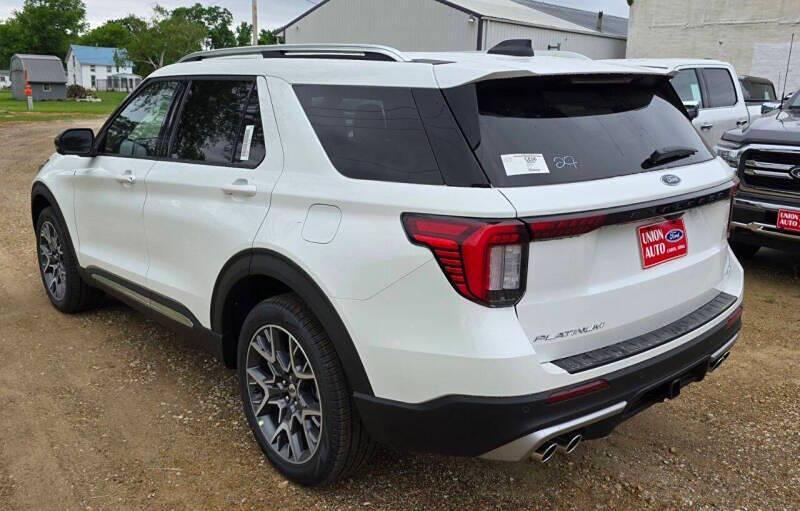 new 2025 Ford Explorer car, priced at $61,105