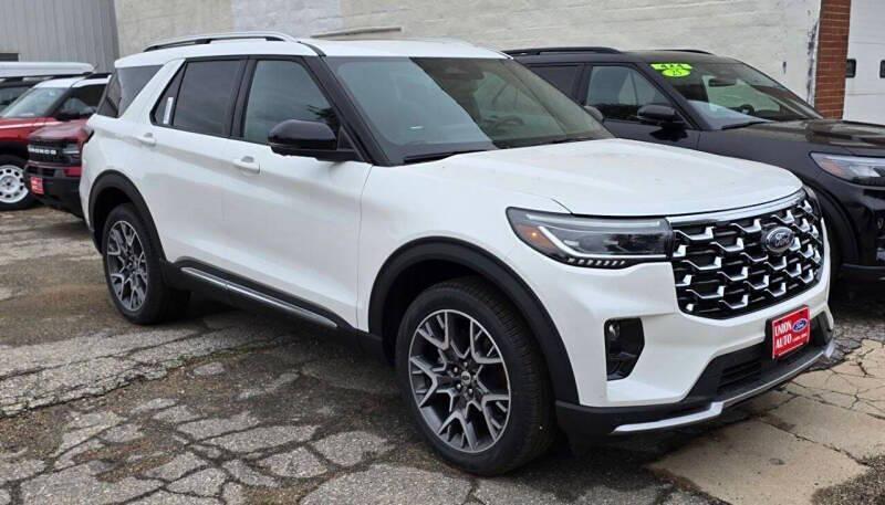 new 2025 Ford Explorer car, priced at $61,105