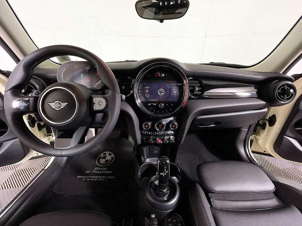 used 2023 MINI Hardtop car, priced at $26,993