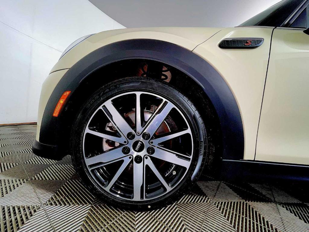 used 2023 MINI Hardtop car, priced at $26,993