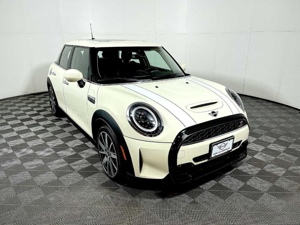 used 2023 MINI Hardtop car, priced at $26,993